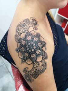 mandala feminine tattoo 